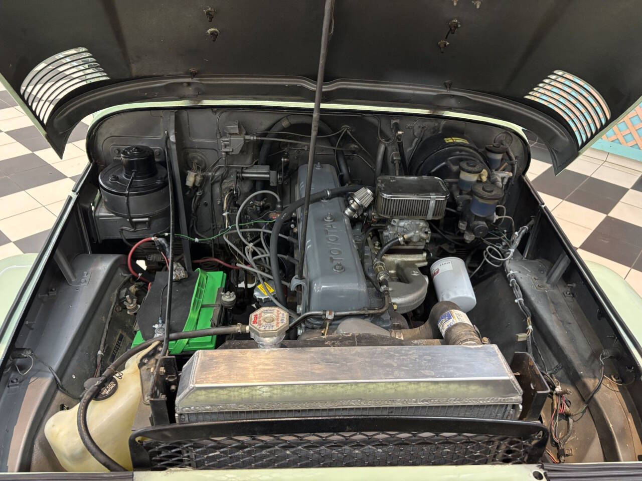 1970 Toyota Land Cruiser 14
