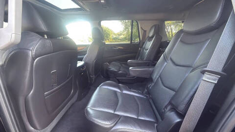 2015 Cadillac Escalade Luxury