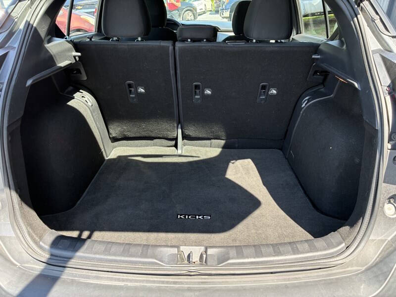 2020 Nissan Kicks S