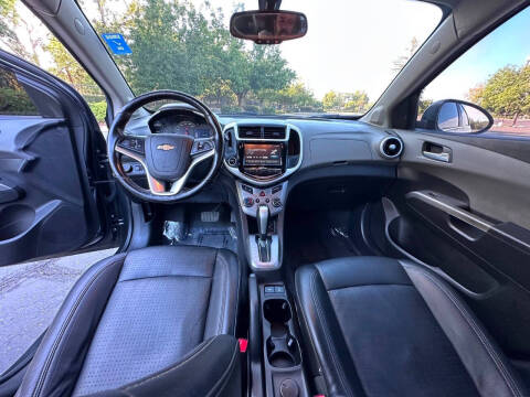 2017 Chevrolet Sonic Premier Auto