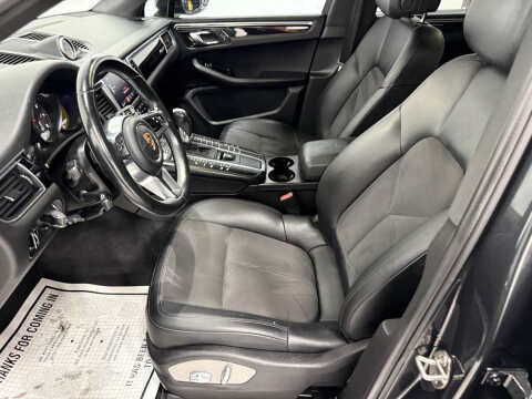 2017 Porsche Macan