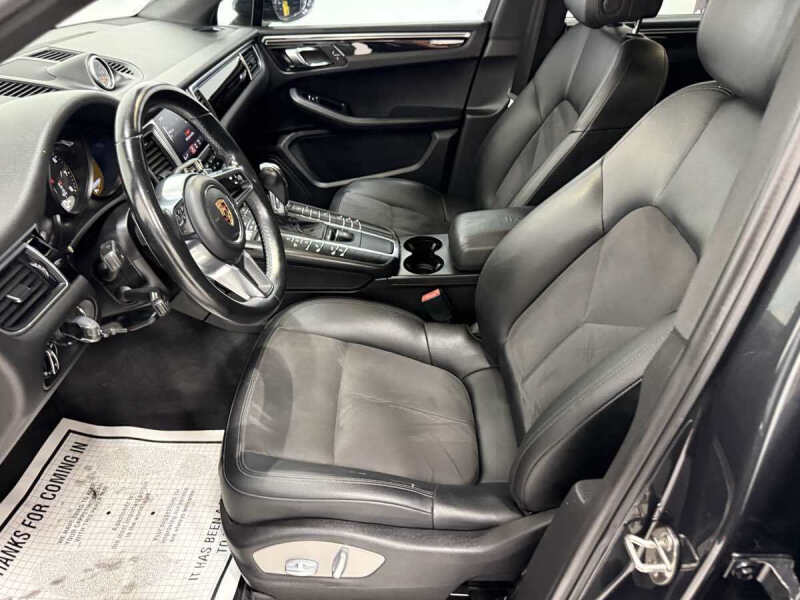 2017 Porsche Macan