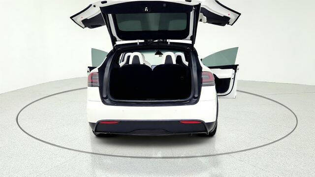 2022 Tesla Model X Plaid