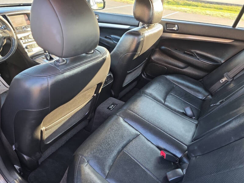 2012 Infiniti G37 Sedan x