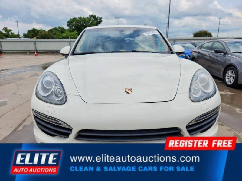 2012 Porsche Cayenne S Hybrid