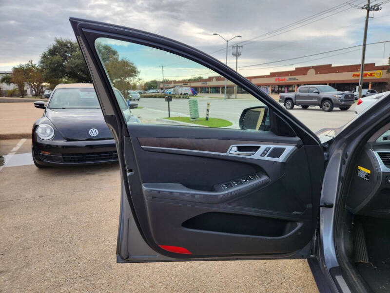 2015 Hyundai Genesis 5.0L