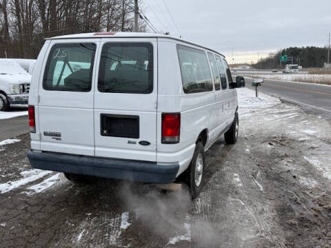 2013 Ford E-Series E-350 SD XL
