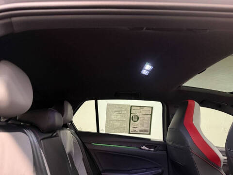 2022 Volkswagen Golf GTI Autobahn