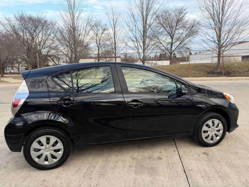 2014 Toyota Prius c Three
