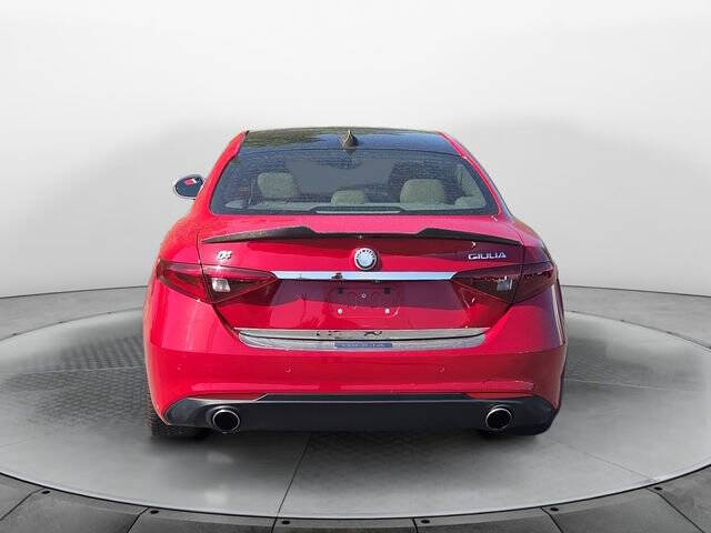 2017 Alfa Romeo Giulia Ti
