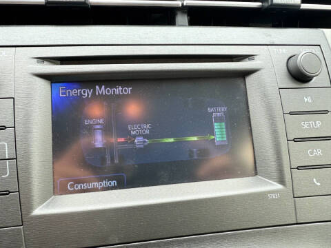 2014 Toyota Prius Five