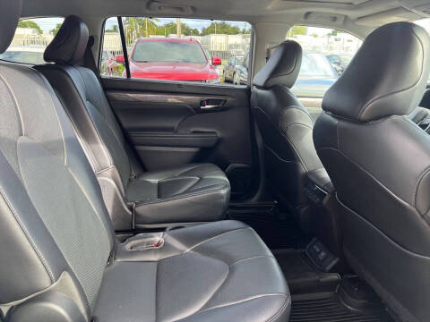 2023 Toyota Highlander Hybrid Limited