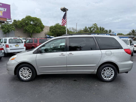 2008 Toyota Sienna LE 7-Passenger