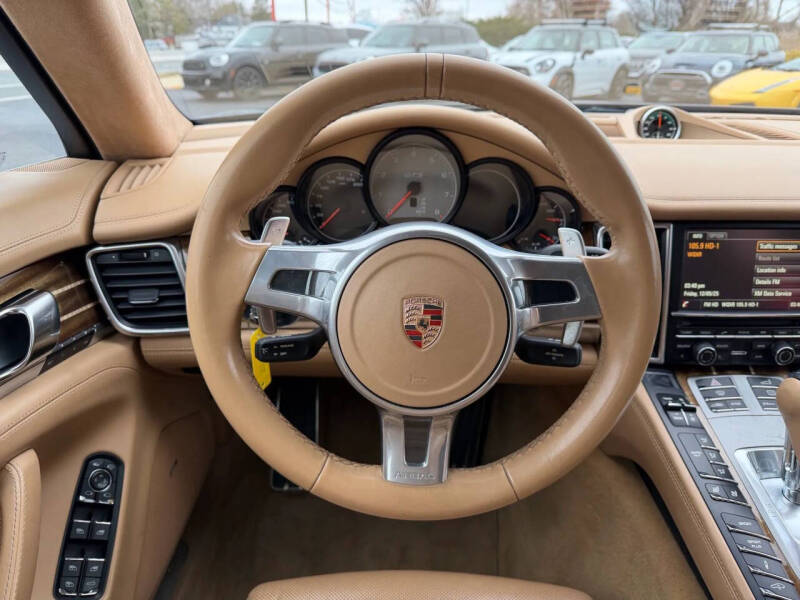 2015 Porsche Panamera GTS