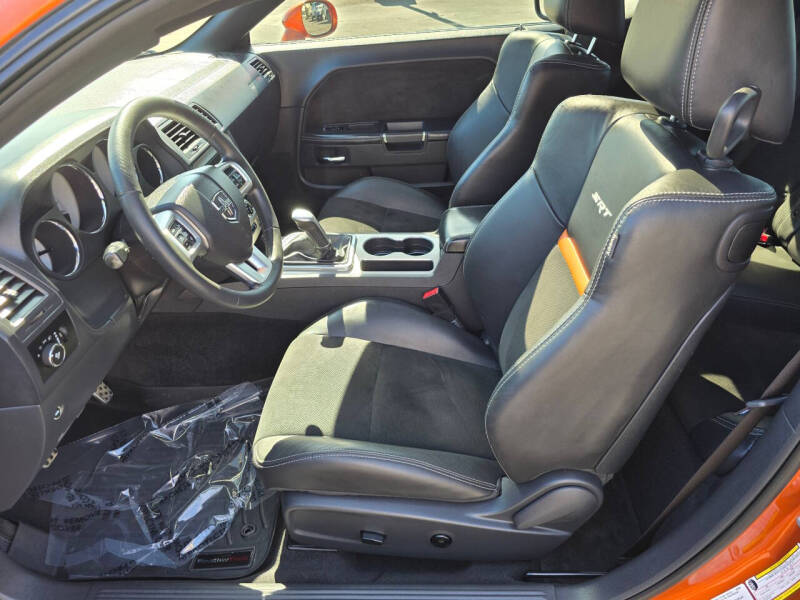2011 Dodge Challenger SRT8 392