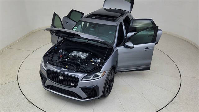 2022 Jaguar F-PACE SVR