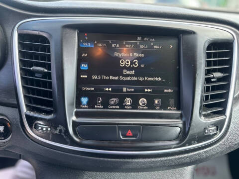 2016 Chrysler 200 Limited