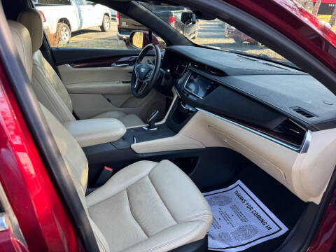 2017 Cadillac XT5 Luxury