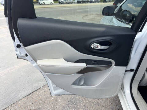 2019 Jeep Cherokee Overland