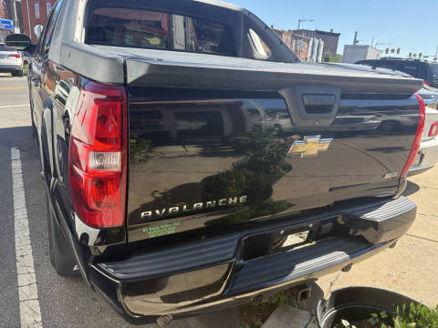 2011 Chevrolet Avalanche LT