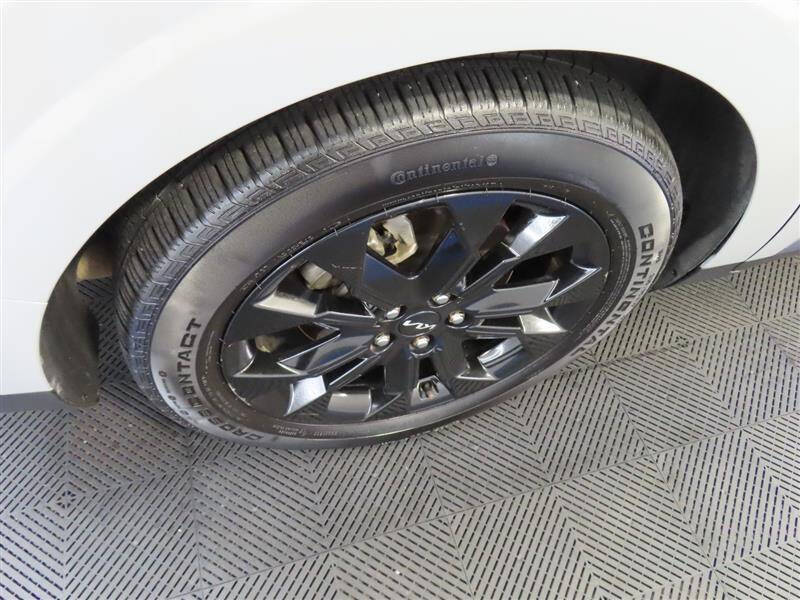 2022 Kia Carnival SX