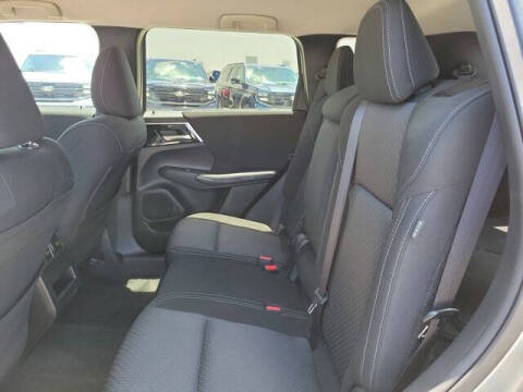 2024 Mitsubishi Outlander ES