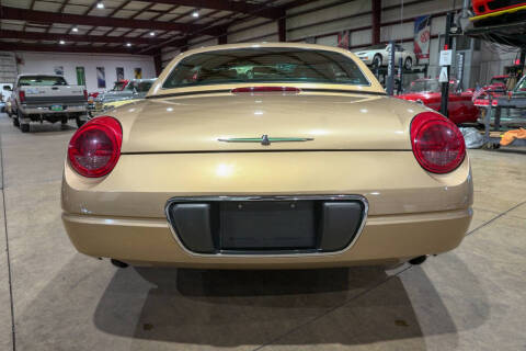 2005 Ford Thunderbird Deluxe