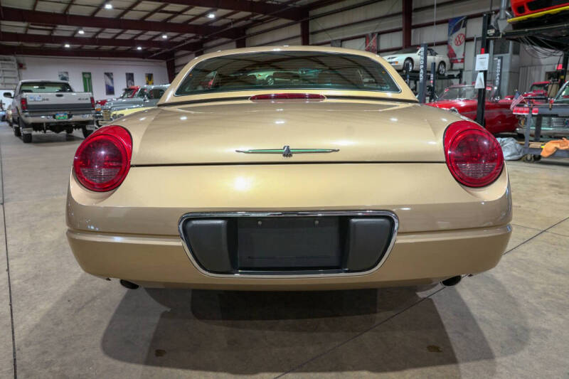 2005 Ford Thunderbird Deluxe