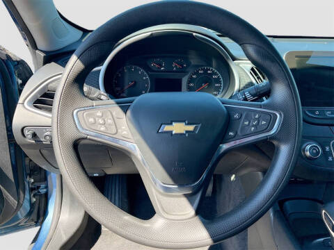 2025 Chevrolet Malibu LS
