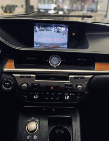 2013 Lexus ES 300h