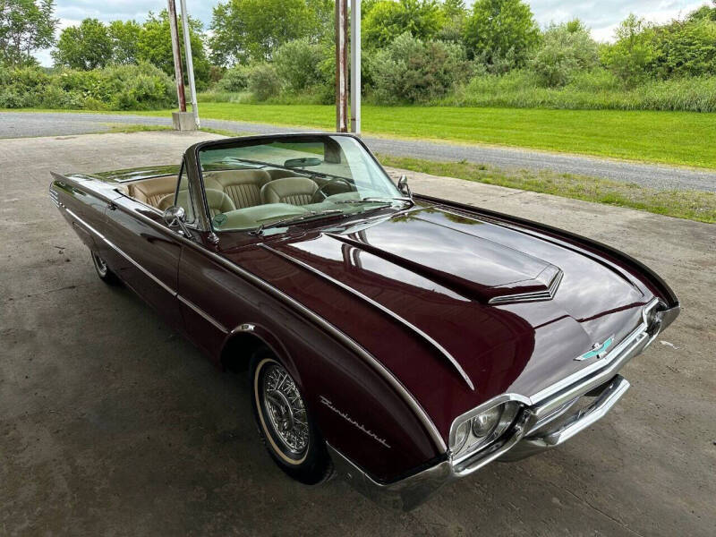 1961 Ford Thunderbird