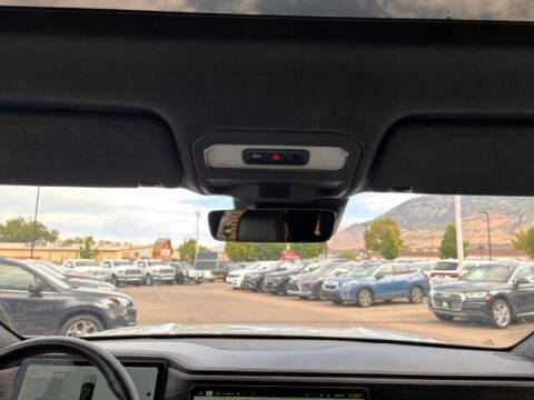 2024 Rivian R1S Adventure