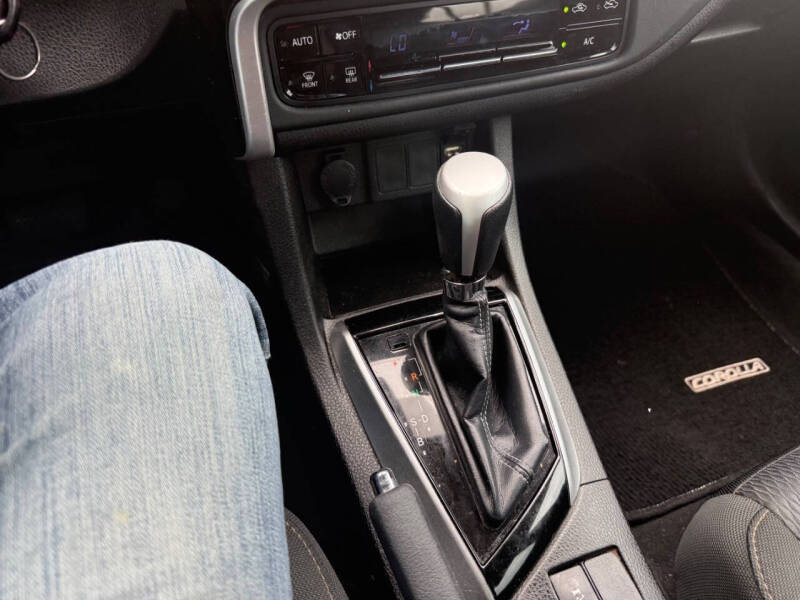 2017 Toyota Corolla LE