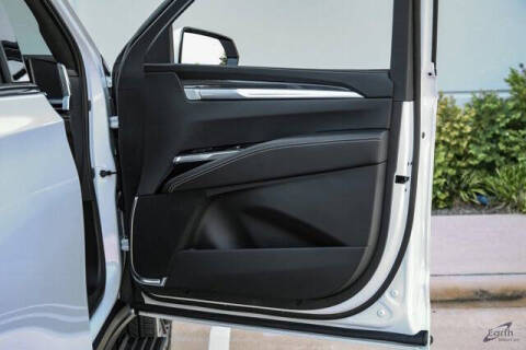 2025 Cadillac Escalade-V