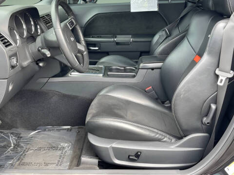 2008 Dodge Challenger SRT8