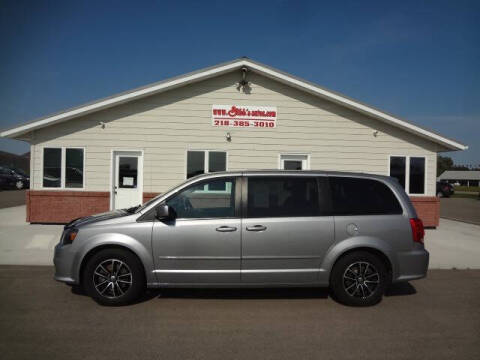 2017 Dodge Grand Caravan for sale at GIBB'S 10 SALES LLC in New York Mills MN