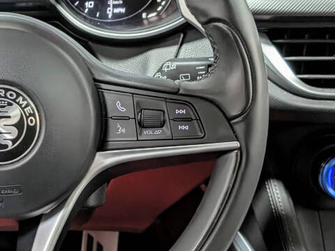 2018 Alfa Romeo Stelvio Sport
