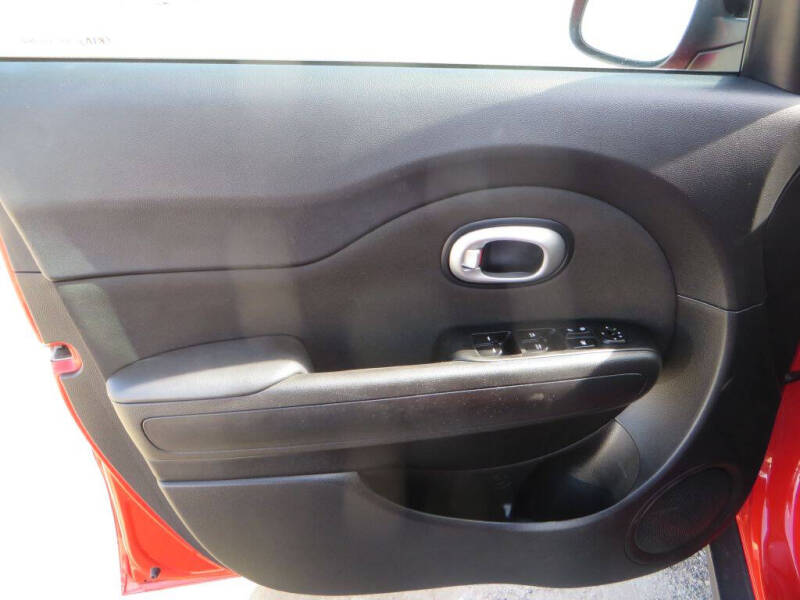 2016 Kia Soul + - Photo 13