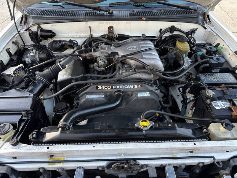 2000 Toyota 4Runner SR5