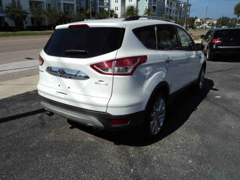 2016 Ford Escape SE