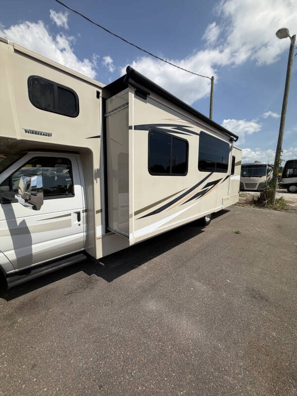 2017 Winnebago Minnie Winnie
