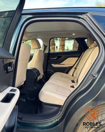 2018 Jaguar F-PACE 30t Premium