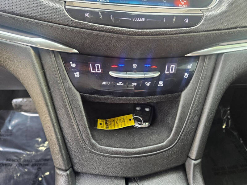 2017 Cadillac XT5 Premium Luxury