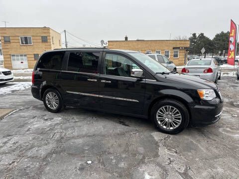 2014 Chrysler Town and Country Touring-L