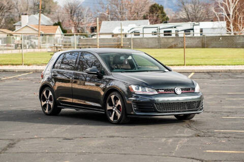 2016 Volkswagen Golf GTI SE