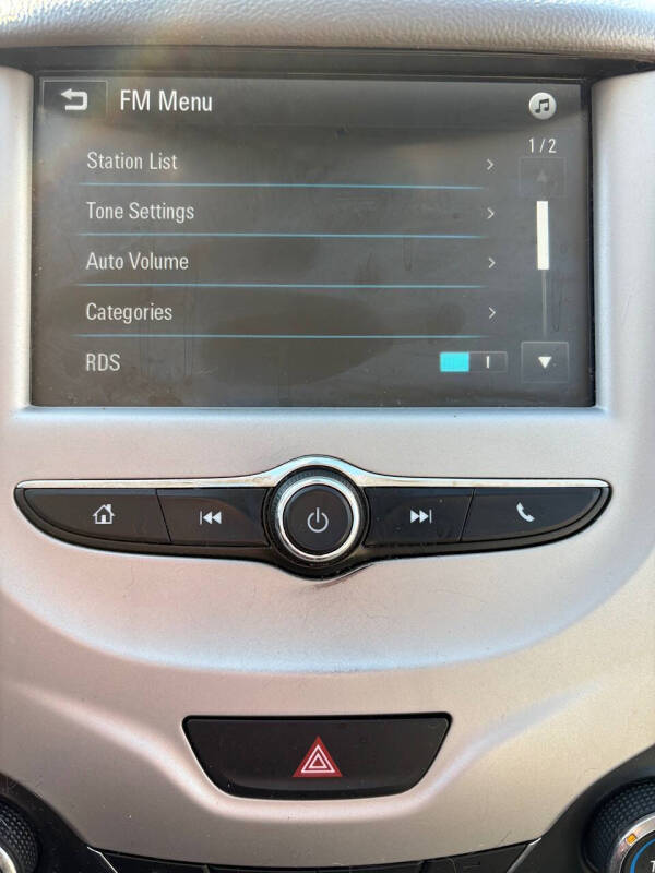 2017 Chevrolet Cruze LS Auto