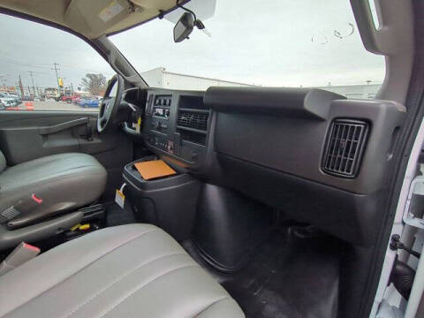 2025 Chevrolet Express 2500