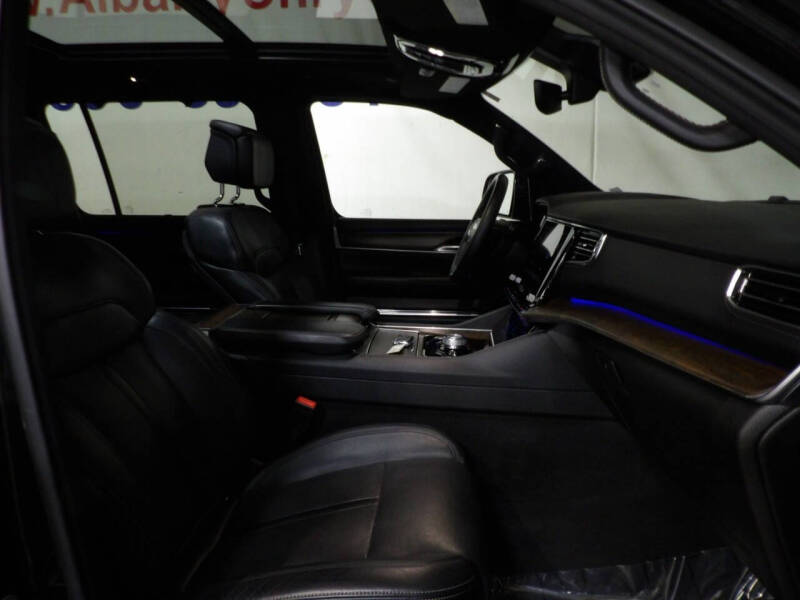 2024 Jeep Grand Wagoneer L