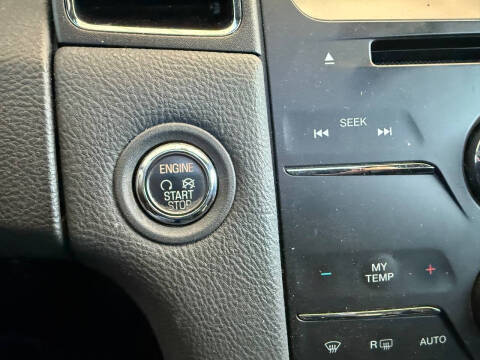 2015 Ford Taurus SEL