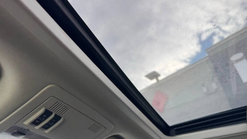 2012 Chevrolet Avalanche LTZ